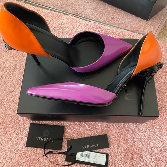 VERSACE Color block Heels - Picture 2 of 5
